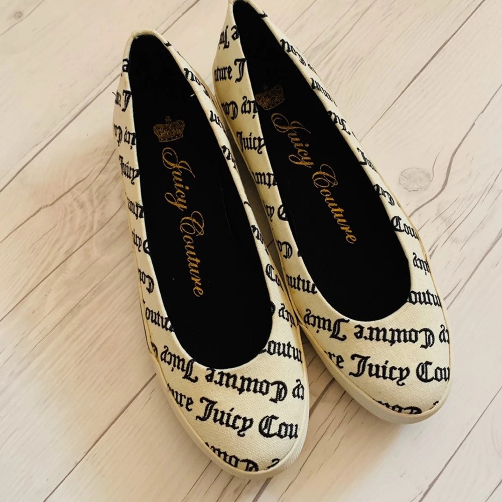 JUICY COUTURE - Sonia Flats in 7.5